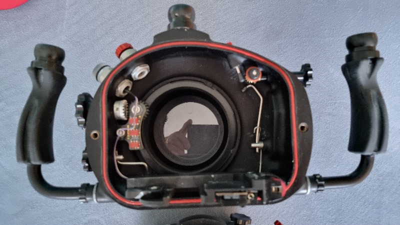 Foto/Video Canon D7 mit Hugyfot Gehäuse