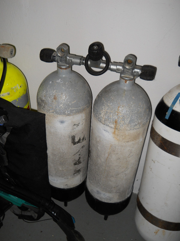 Tanks/Weight Various used scuba tanks for sale without TÜV