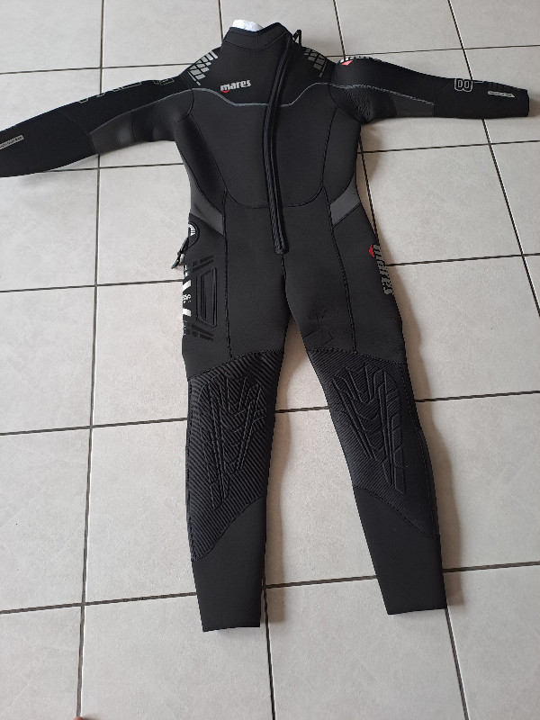 Dive Suit NEW Mares Flexa 8/6 unsubmerged