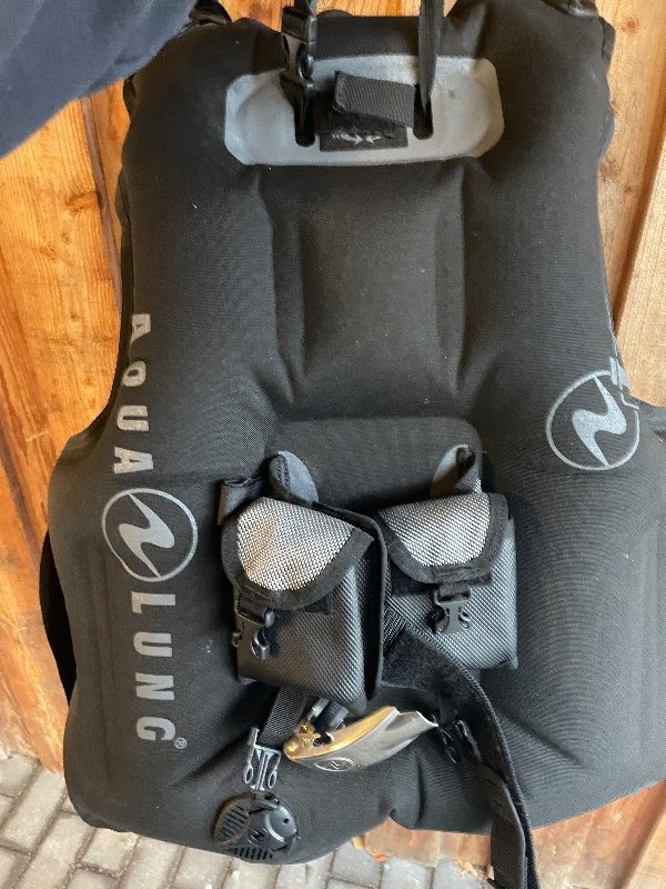 BCD/Vest Aqualung Seaquest Axiom I3 in LG