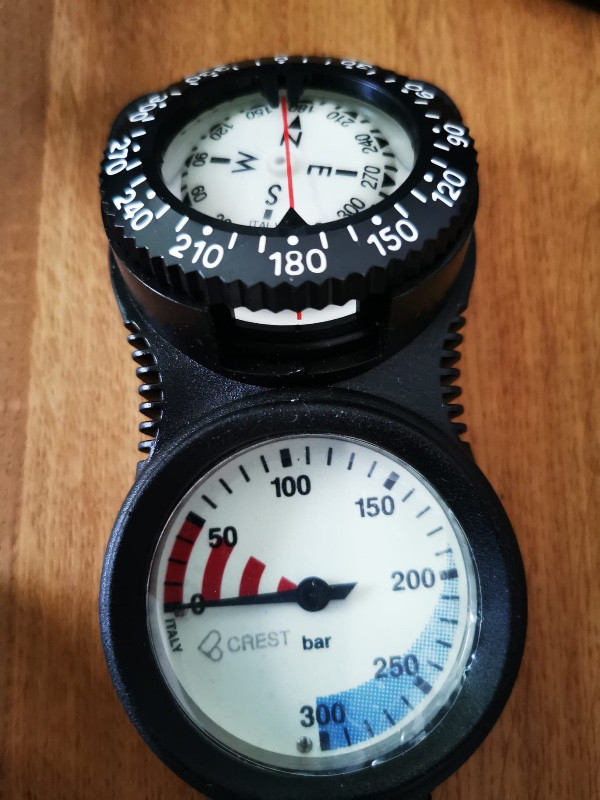 Regulator Crest Elara Regulator Set incl. Pressure Gauge and Compass -New