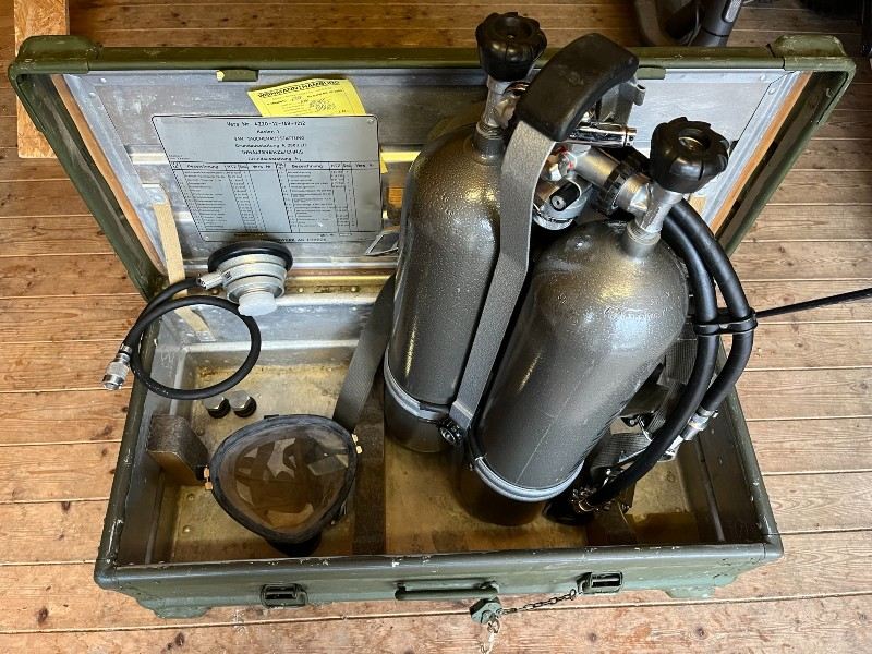 Tauchausrüstung Antiquariat: Dräger Bw Tauchergrundausstattung A 2800 im Koffer