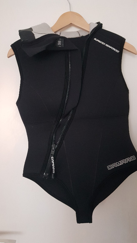 Dive Suit 7mm Semi-Dry Suit Size 38 by Camaro