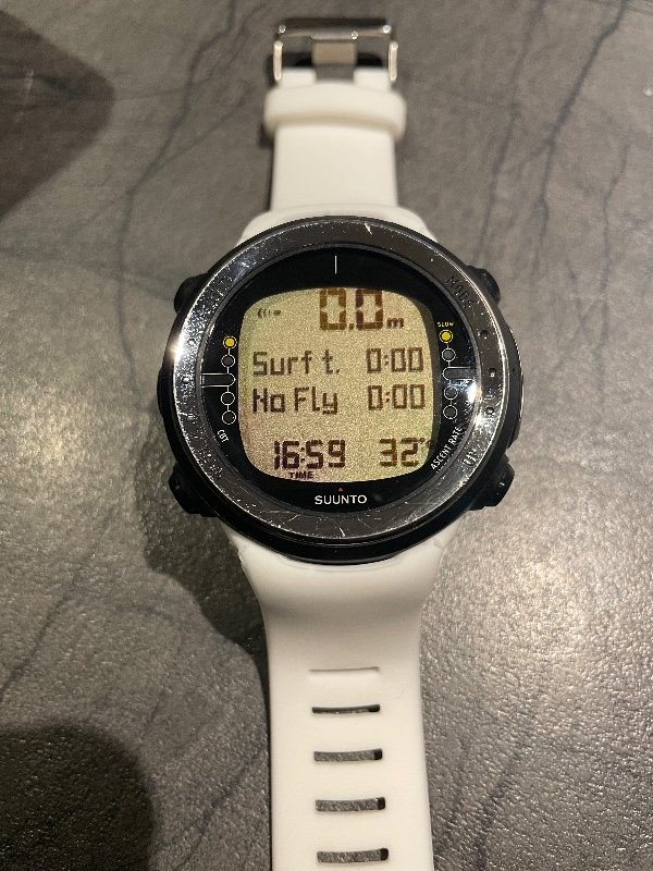 Tauchcomputer/Uhr Suunto D4 