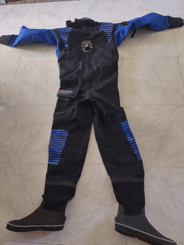 Dive Suit Drysuit Trilaminate with Undersuit
