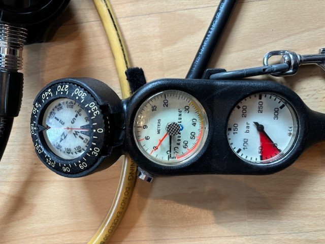 Regulator Regulator Aqualung Titan LX Octopus Compass Depth Gauge Pressure