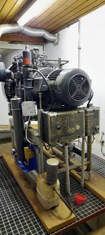 Tauchkompressor AUER Hochdruck Atemluft Kompressor SV 400 320/76