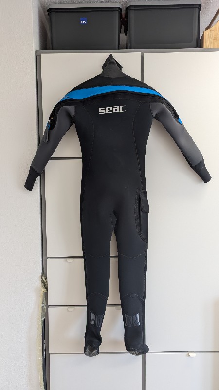 Dive Suit Women's drysuit 5.5mm by Seac Sub size L - top condition