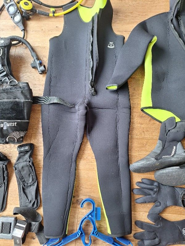 Dive Suit Bora Bora Size 29 