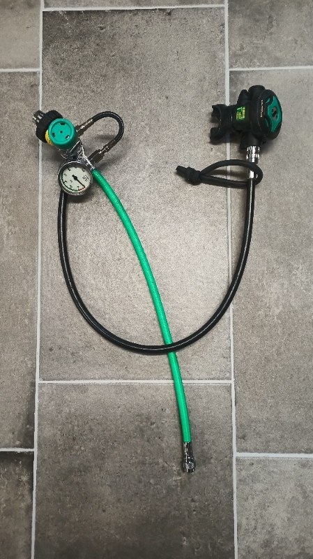 Regulator Stage Regulator Oxygen Pure with Pressure Gauge and MIFLEX Medium Pressure Hose Regulator Scubapro Mk25 / S555 Nitrox