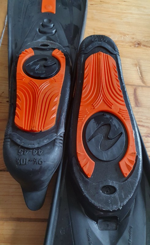 Basic Equipment Aqualung Fins Technisub Express Size 44-45