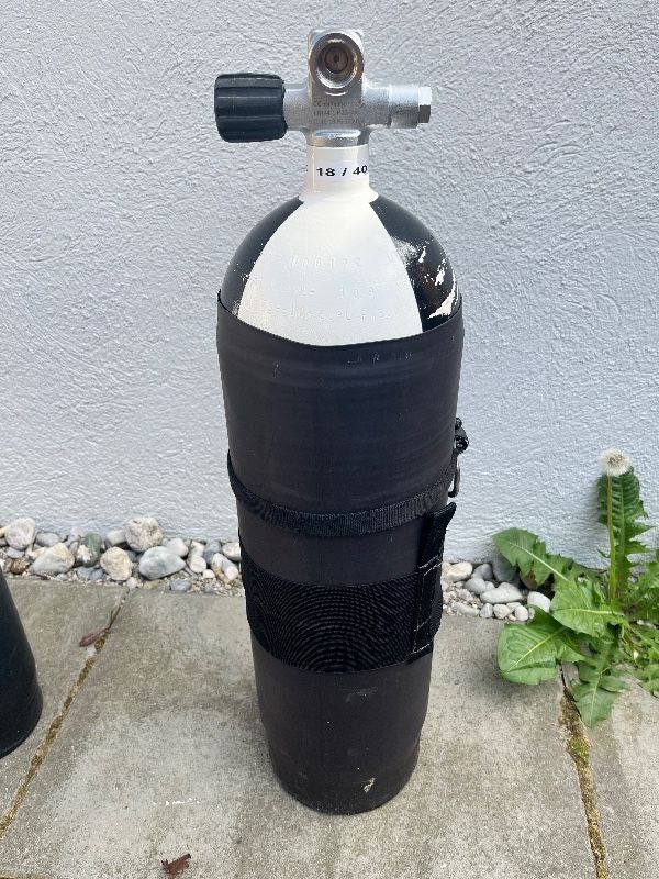 Tauchflasche/Blei Carbondive 300 bar 12 Liter Tauchflasche
