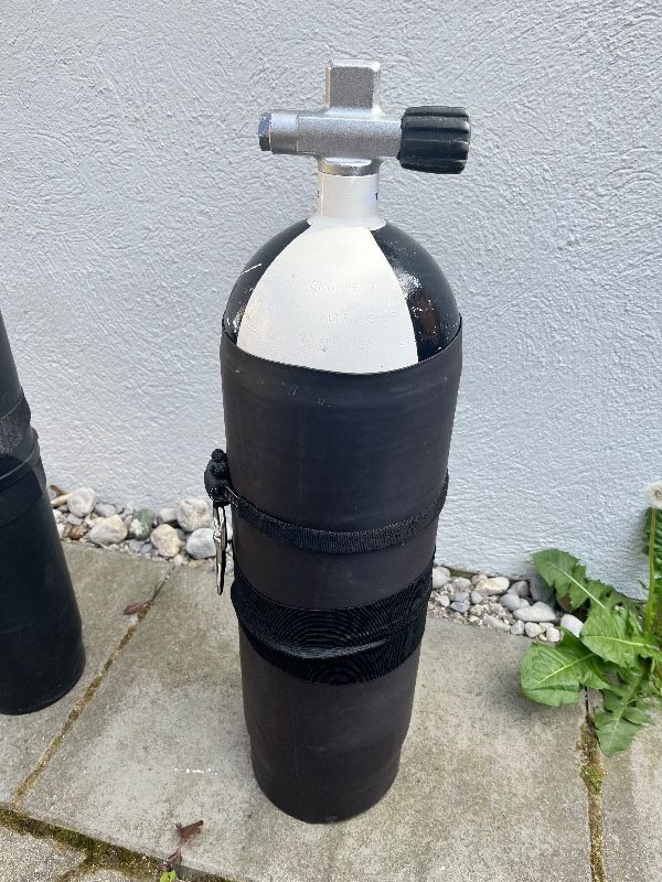 Tauchflasche/Blei Carbondive 300 bar 12 Liter Tauchflasche